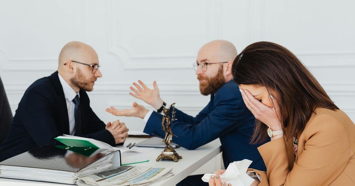 دور الوسيط الثقافي في تقييمات قوقل السعودية (عند تدخّل كبير العائلة)