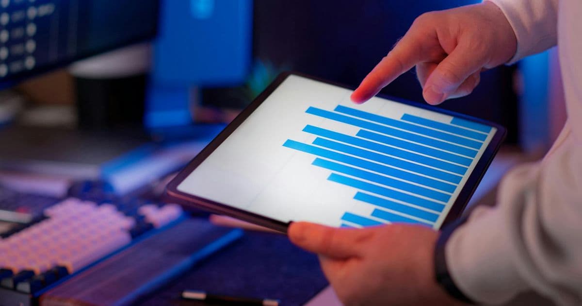 قمع التحويل من التقييم إلى الشراء لدى مستهلكي الخليج — ما تقوله البيانات