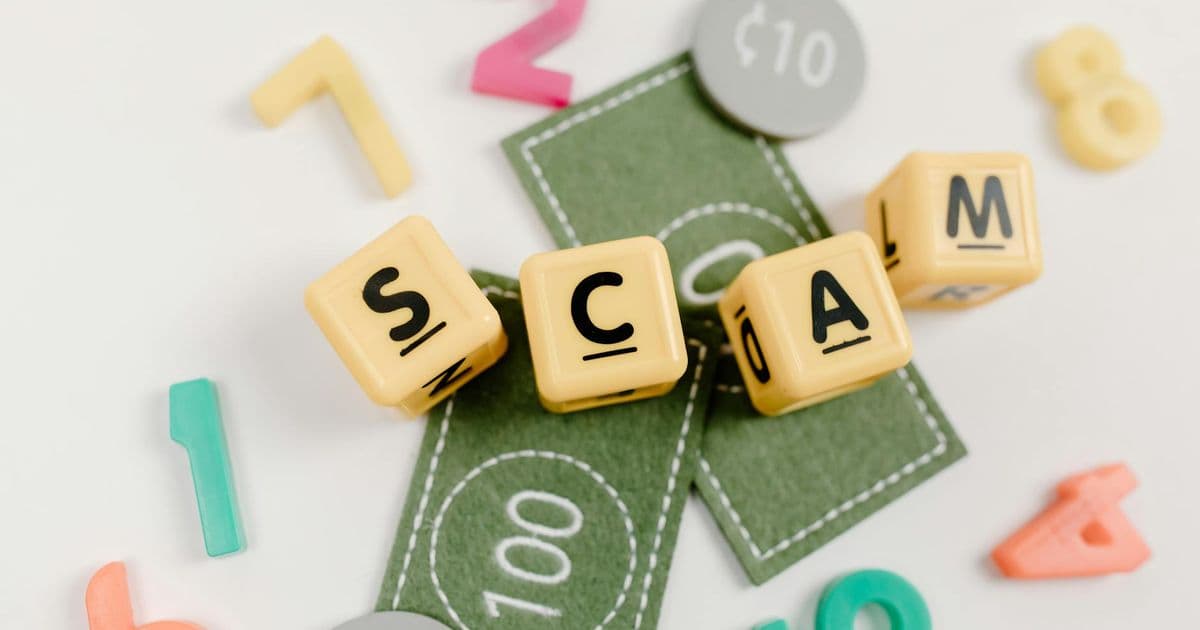 قوالب الرد على التقييمات المزيفة والمزعجة بدون إساءة