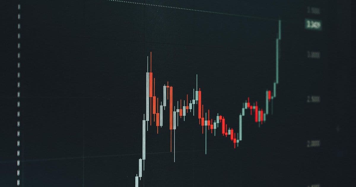لماذا تكشف أنماط تقييمات الجمعة والسبت نقاط ضعف عملياتك